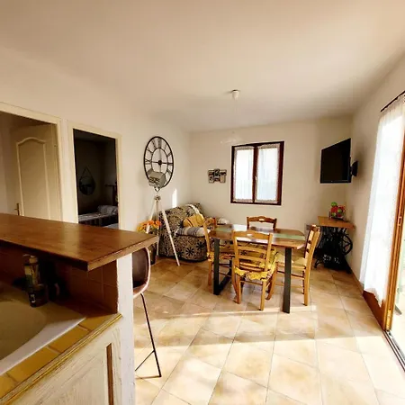Maison De 50 M2 A 400 M Plage Et Piscine