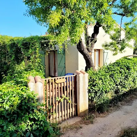 Maison De 50 M2 A 400 M Plage Et Piscine *